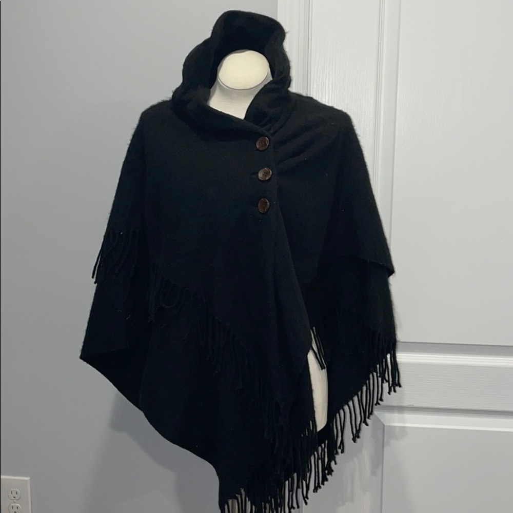 Steve Madden black fringe poncho one size